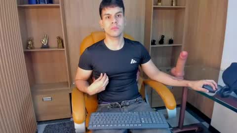 Snapshot of derek_voss chatting on 05/02/26, 01:49 derek_voss online show from 05/02/26, 01:49