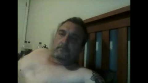 derekakalost online show from 10/27/25, 01:04