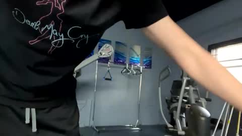 derekdings online show from 01/17/25, 01:03