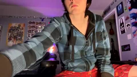 Snapshot of derekdings chatting on 03/13/26, 10:33 derekdings online show from 03/13/26, 10:33