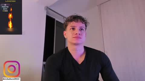 Derek  IG Derekolsen2024 online show from 10/21/25, 03:18