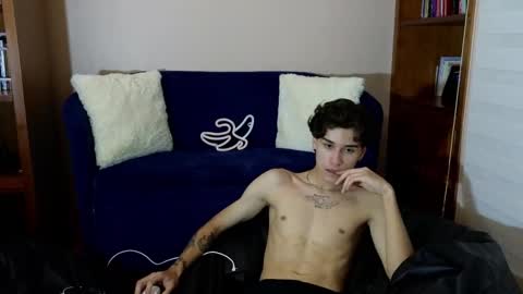 Derek online show from 11/25/25, 12:43