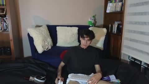 Derek online show from 12/21/25, 12:07