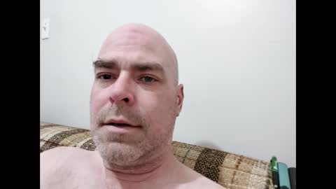 Snapshot of derf007 chatting on 01/15/25, 01:52 derf007 online show from 01/15/25, 01:52