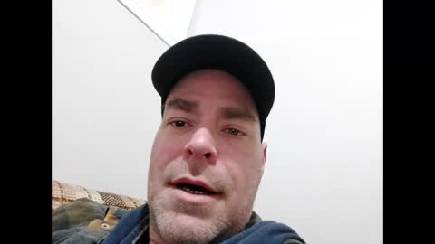 Snapshot of derf007 chatting on 02/22/25, 12:19 derf007 online show from 02/22/25, 12:19