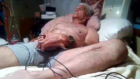 derick1961 online show from 05/22/26, 08:21