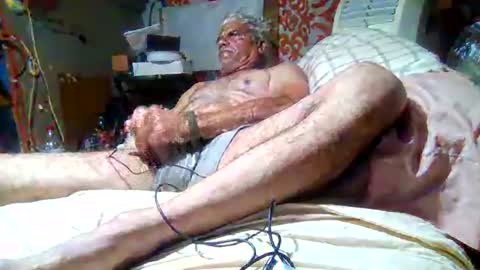 derick1961 online show from 05/25/26, 05:35