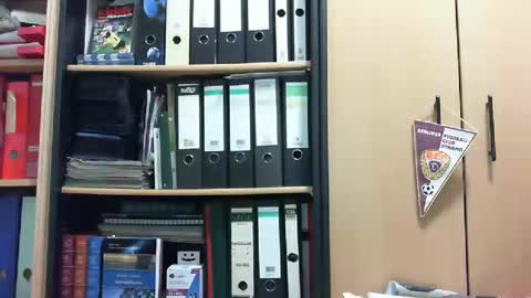 Snapshot of derkleineliebling chatting on 01/01/25, 02:31 derkleineliebling online show from 01/01/25, 02:31