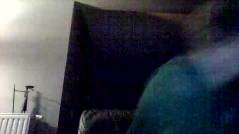 Snapshot of derokkes chatting on 04/25/26, 03:31 derokkes online show from 04/25/26, 03:31