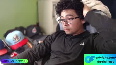 Snapshot of derrick_hose chatting on 04/13/26, 02:28 Derrick Hose online show from 04/13/26, 02:28