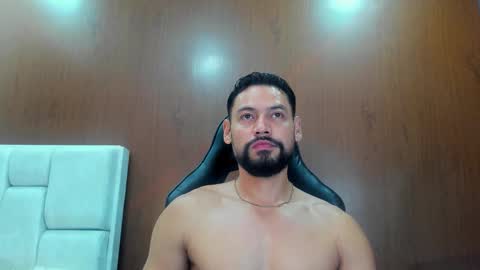 DerryBigger CM online show from 10/02/25, 02:02