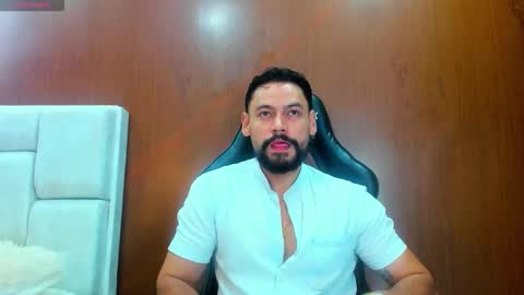 DerryBigger CM online show from 11/11/25, 06:30