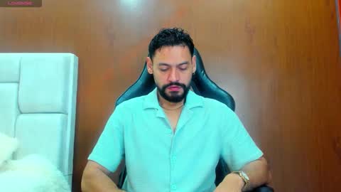 DerryBigger CM online show from 11/23/25, 02:17