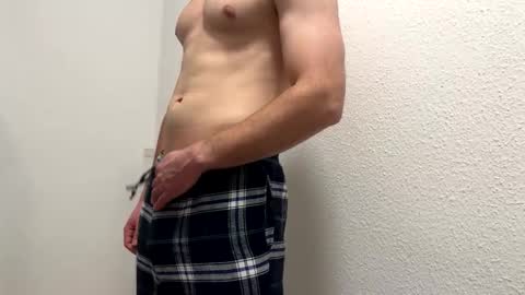 Snapshot of dertom_xxx chatting on 11/30/25, 10:47 Tom online show from 11/30/25, 10:47