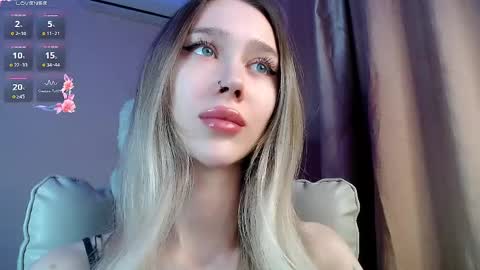 Snapshot of des_ch chatting on 05/18/26, 04:57 Ari online show from 05/18/26, 04:57