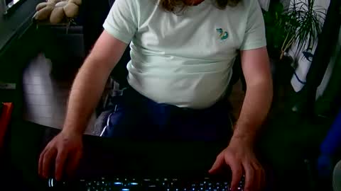 desdisdes online show from 05/26/26, 08:49