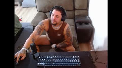 desertadventurer25 online show from 10/10/25, 06:40