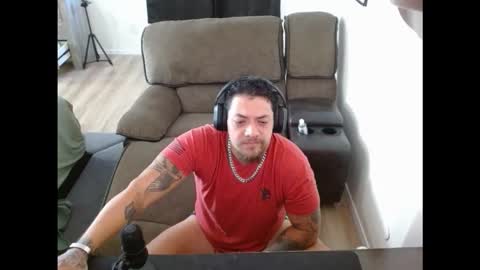 desertadventurer25 online show from 10/15/25, 02:17