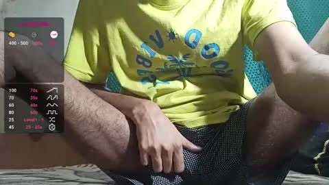 Snapshot of desi_boy799417 chatting on 02/09/25, 06:33 desi_boy799417 online show from 02/09/25, 06:33