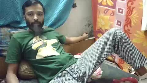 desi_boy799417 online show from 11/16/25, 07:58