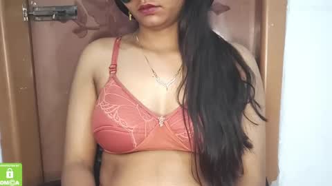 Eva and Adam online show from 03/04/25, 04:41