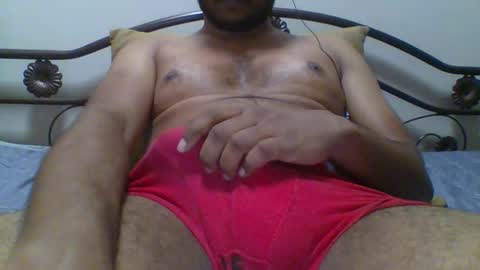 Snapshot of desidaddy_629 chatting on 10/22/25, 04:40 Daddy online show from 10/22/25, 04:40