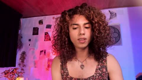 Snapshot of desidias chatting on 12/12/24, 02:48 Desidias online show from 12/12/24, 02:48