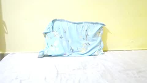 Snapshot of desihotgirl2024 chatting on 02/14/26, 05:26 Nidhilove online show from 02/14/26, 05:26