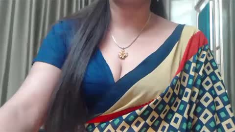 Maisa online show from 12/25/24, 03:49