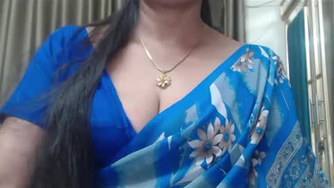 Maisa online show from 02/16/25, 07:27