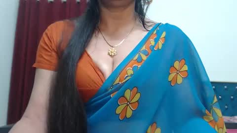 Maisa online show from 09/16/25, 04:19