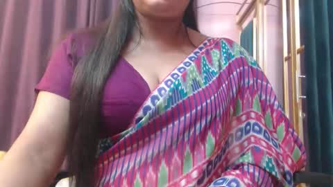 Snapshot of desimaisa130 chatting on 02/09/26, 04:00 Maisa online show from 02/09/26, 04:00