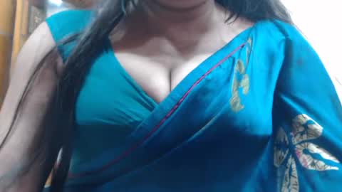 Snapshot of desimaisa130 chatting on 07/19/26, 03:16 Maisa online show from 07/19/26, 03:16