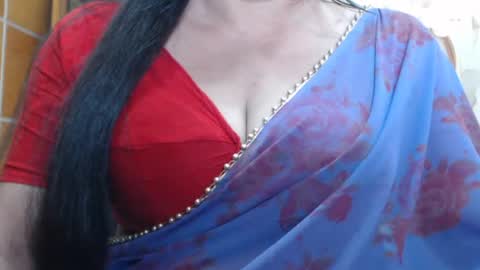 Snapshot of desimaisa130 chatting on 08/04/26, 04:31 Maisa online show from 08/04/26, 04:31