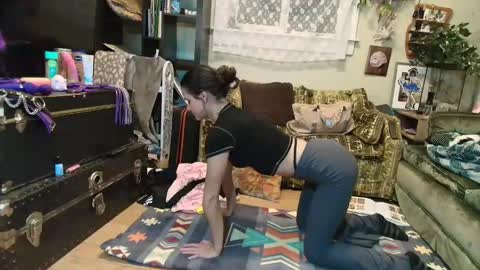 desimonroe online show from 01/01/25, 03:03