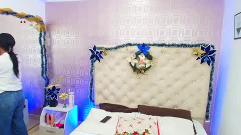 Snapshot of desire_sara chatting on 01/09/25, 12:19 Sara Desire online show from 01/09/25, 12:19