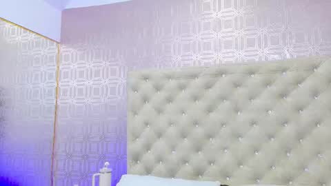 Snapshot of desire_sara chatting on 09/20/25, 12:17 Sara Desire online show from 09/20/25, 12:17