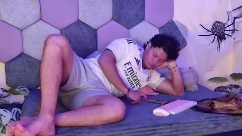 TORI AND MR. BEAR online show from 10/26/25, 06:47