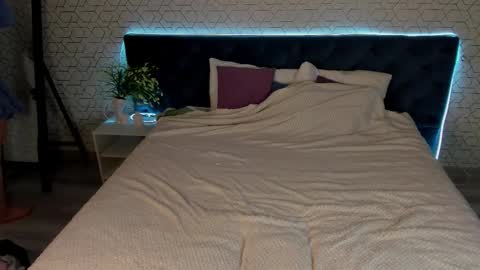 Gill online show from 03/12/26, 01:12