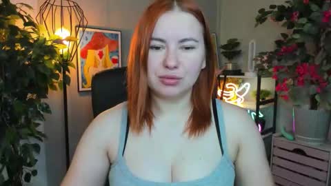 Snapshot of desirelayla chatting on 10/27/25, 07:23 LAYLA online show from 10/27/25, 07:23
