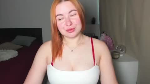 Snapshot of desirelayla chatting on 07/15/26, 06:40 LAYLA online show from 07/15/26, 06:40