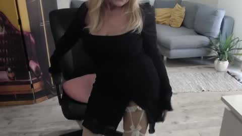 S O F I A online show from 04/11/26, 07:45