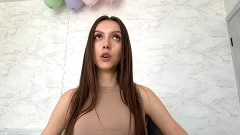 Snapshot of desirewingard chatting on 04/02/26, 07:28 Ksenia online show from 04/02/26, 07:28
