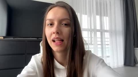Snapshot of desirewingard chatting on 04/07/26, 03:40 Ksenia online show from 04/07/26, 03:40