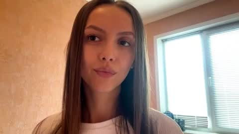 Snapshot of desirewingard chatting on 04/15/26, 03:13 Ksenia online show from 04/15/26, 03:13