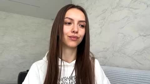 Snapshot of desirewingard chatting on 05/18/26, 04:07 Ksenia online show from 05/18/26, 04:07