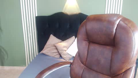 Desiring Angel online show from 12/06/24, 10:05