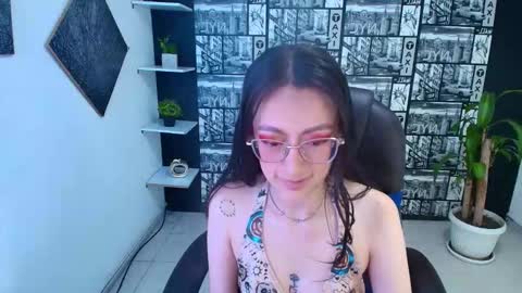 Desiring Angel online show from 11/16/25, 03:56