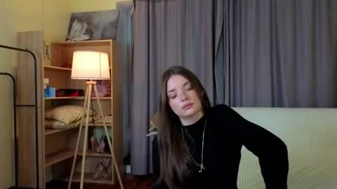 kristine online show from 10/28/25, 01:03