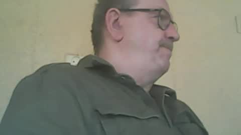 Snapshot of destelp chatting on 06/07/26, 11:14 destelp online show from 06/07/26, 11:14